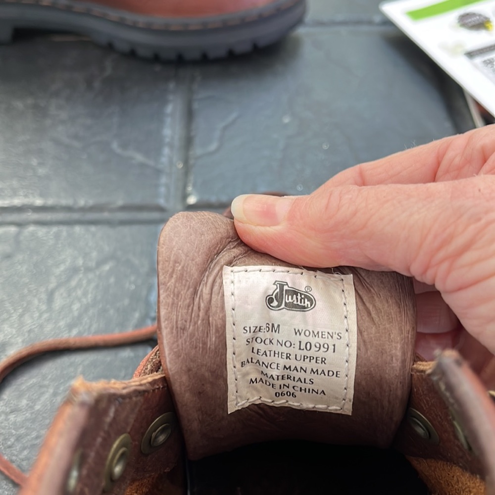 NWOT Leather boots by Justin - Picture 8 of 8